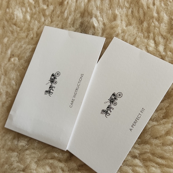 NWT Coach Double Corner Zip Brown/Ruby Signature Wristlet Bag ๐ - Picture 12 of 16